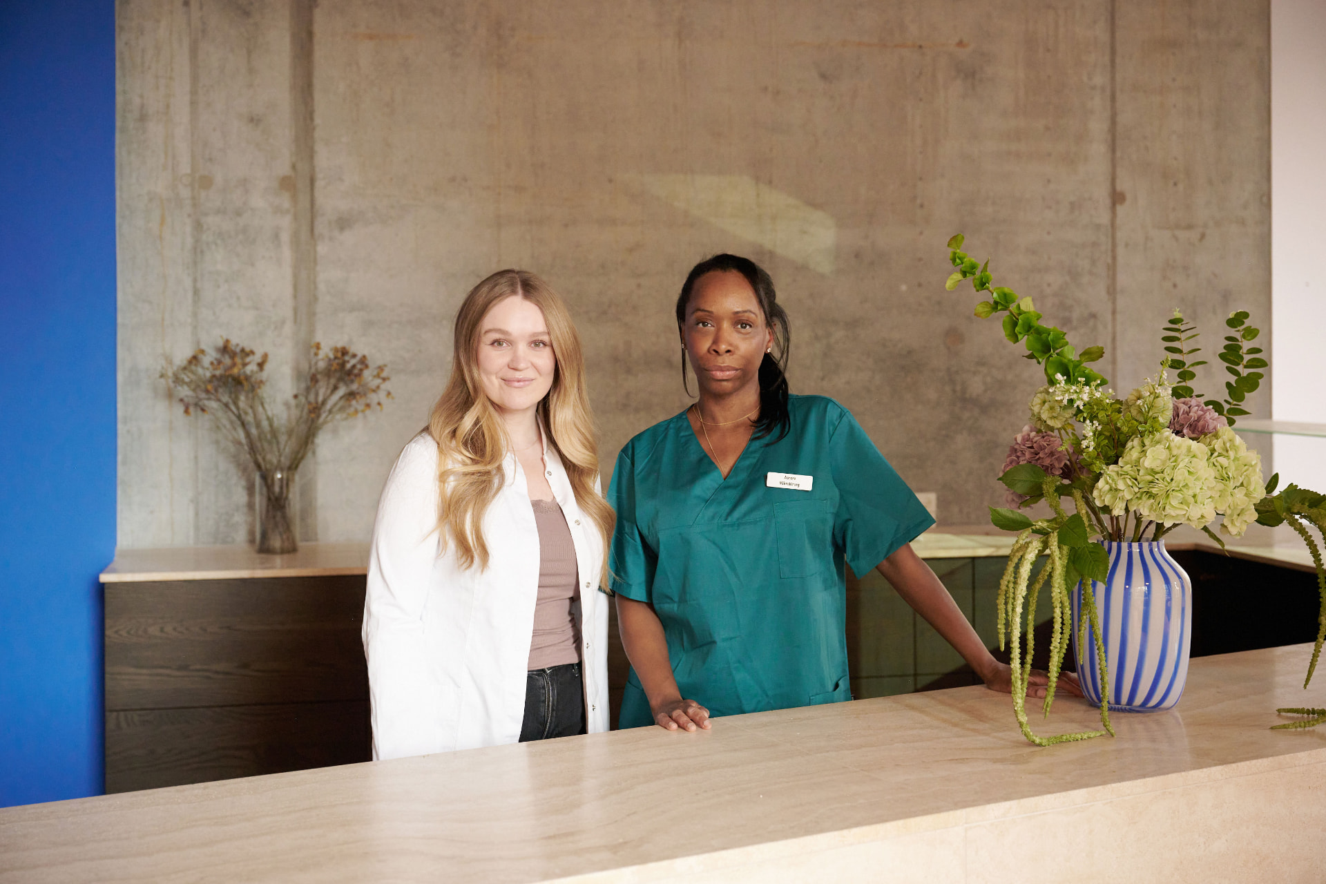 Teamet hos Maison La Vue i klinikkens reception